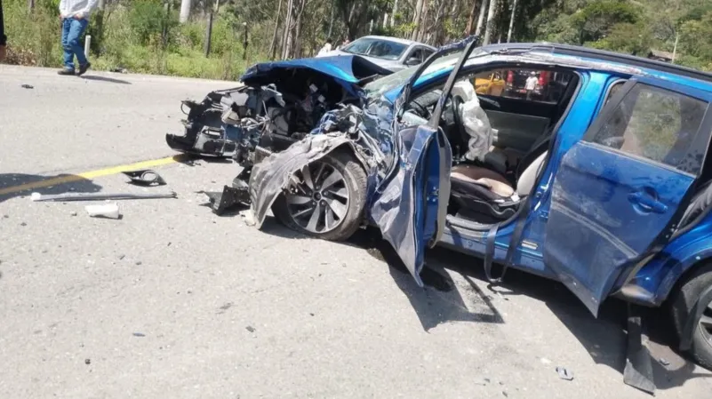 ACCIDENTES. Emergencias viales generaron alarma entre los usuarios de la vía Las Chinchas–Velacruz, en la provincia de Loja.