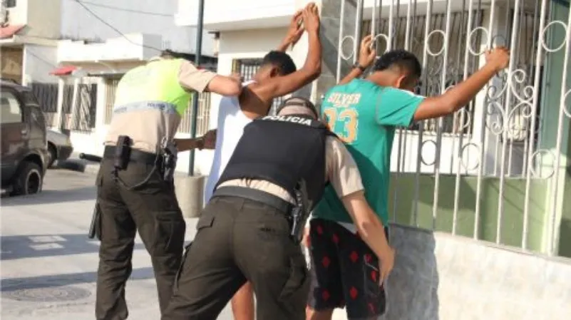 SEGURIDAD. La Policía Nacional efectuó operativos en el cantón Macará.