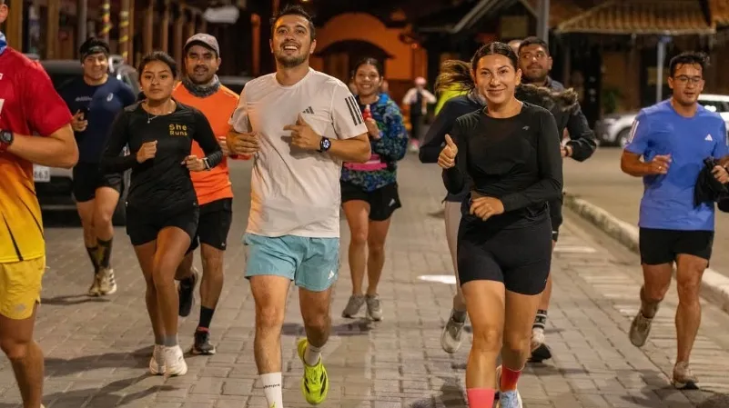 INICIATIVA. Sobrevivientes Loja promueve carrera solidaria que busca apoyar el tratamiento médico de Ana Paula Maldonado. Foto: Redes Sociales.