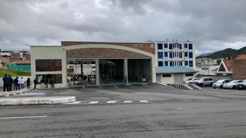 SERVICIO. Centro de Matriculación Vehicular de Loja reactivó el servicio para vehículos nuevos.