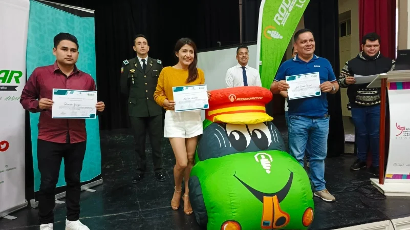 CAPACITACIÓN. Periodistas participaron en una capacitación sobre seguridad vial y manejo informativo.