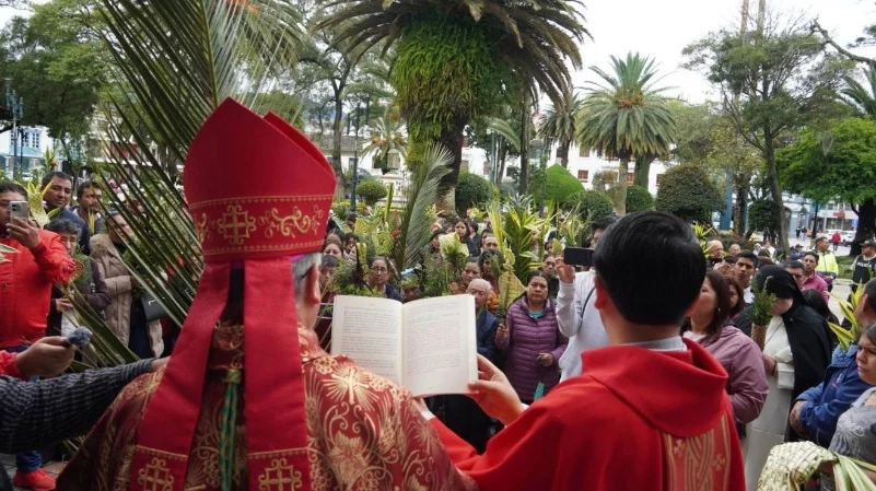 DEVOCIÓN. Fieles participarán en procesiones y actos litúrgicos durante la Semana Santa en la Iglesia Catedral.