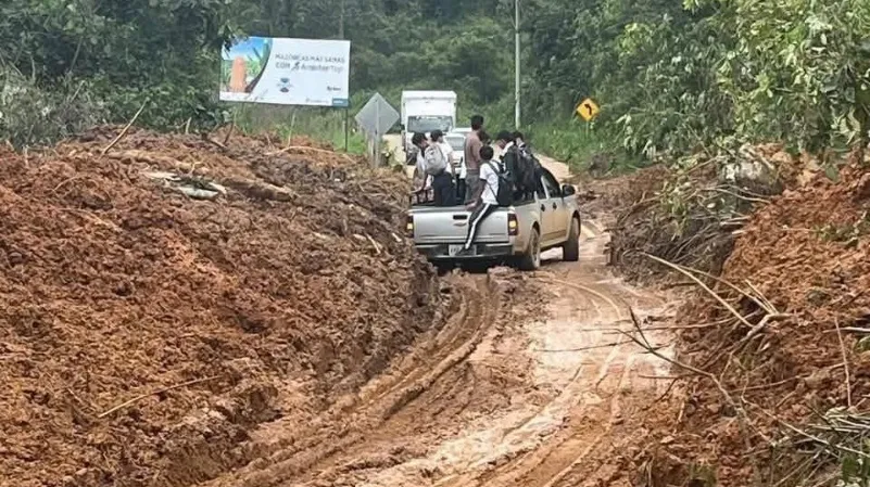 ESTRAGOS. Deslizamientos e inundaciones han provocado daños en viviendas, vías y cultivos.