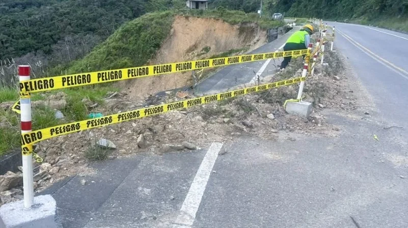 SITUACIÓN. El tramo de la vía Loja–Oña es considerado uno de los más afectados por las lluvias.